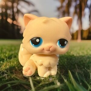 Persian Cat #380 Littlest Pet Shop LPS Hasbro Authentic G2‎ Blue Eyes Cream Hair